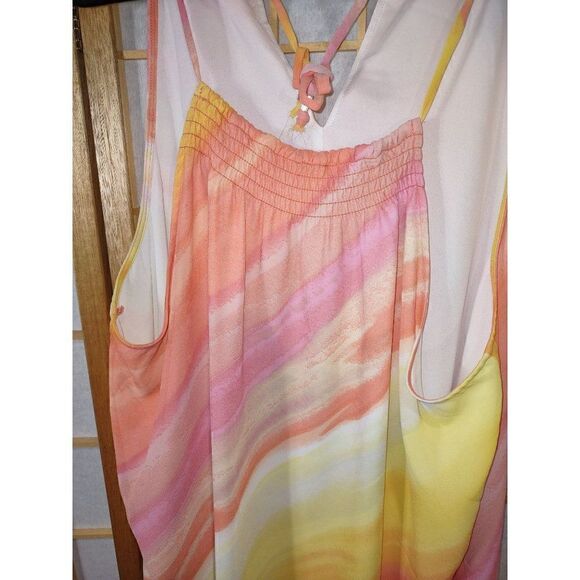 Soho Jeans Ombre Sleeveless Blouse - Picture 4 of 15